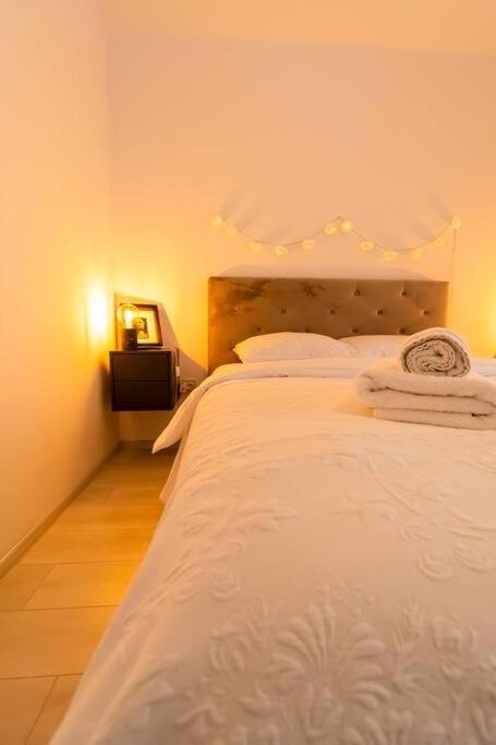 Arte - 2 Bedroom Apartment Near Coresi Mall With Free Parking Brasov Luaran gambar